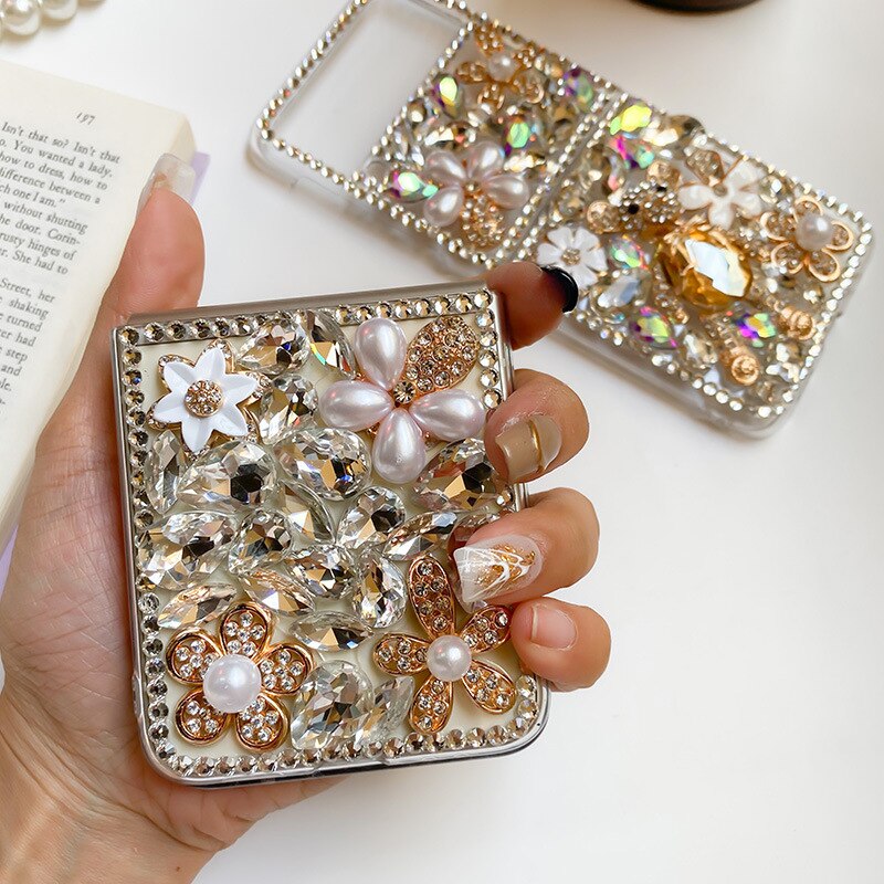 Luxury Bling Rhinestone Bear Flower Clear Hard PC Phone Case For Samsung Galaxy Z Flip 3 5G DIY Diamond Cover For Z Flip 4