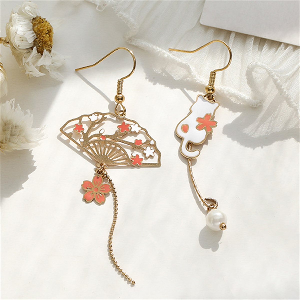 Pendientes plegables de estilo chino para mujer, aretes étnicos colgantes con forma de nube y pájaros, asimétricos, con forma de pez, gato, conejo, pájaro, Animal: Rodio plateado