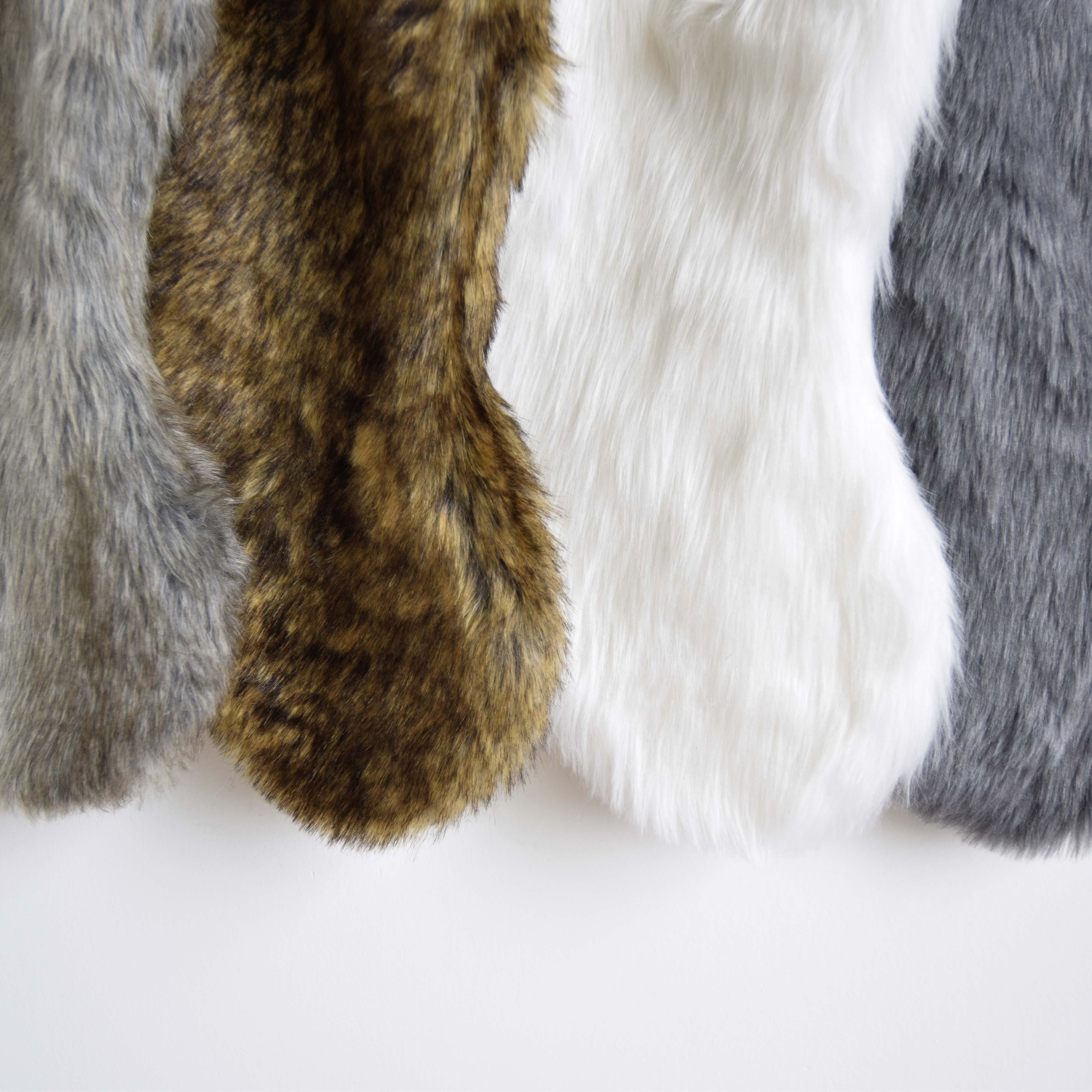 Extra grote luxe kerstsok van imitatiebont met fluwelen decoratie, manchetten, kerstboomdecoratie, festival- en feestversiering