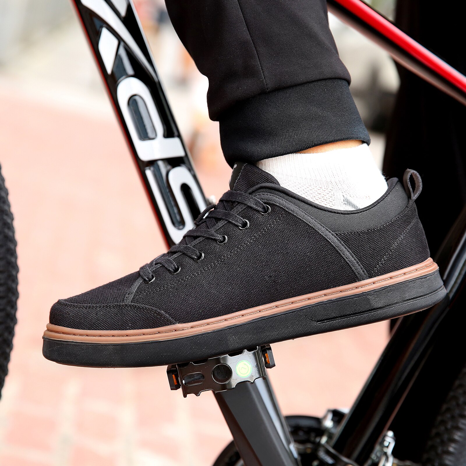 Mens Cycling Shoes With Flat Pedal And Unlocked Bike Commuter Bicycle Shoes Compatible Atlas Flat Pedal In All Season
