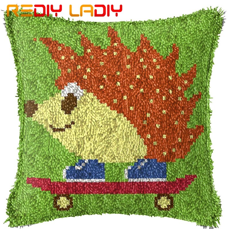 Latch Hook Cushion Geometric Pattern Pillow Case Pre-Printed Color Canvas Acrylic Yarn Latched Pillow Crochet Cushion Cover Arts: BZ551