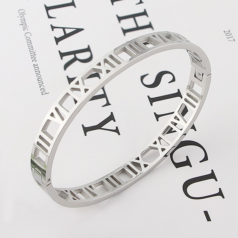 Classic 3 Colors Beautiful And Hollow Roman Numeral Bracelets &amp; Bangles Stainless Steel Bangle For Woman