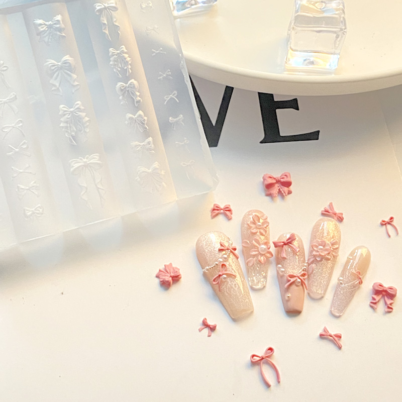 TSZS 1pc jupe mignonne dentelle sur les ongles silicone coeur arcs ruban 3D moule à ongles décorations d'art d'ongle Silicone beurre produits pour ongles