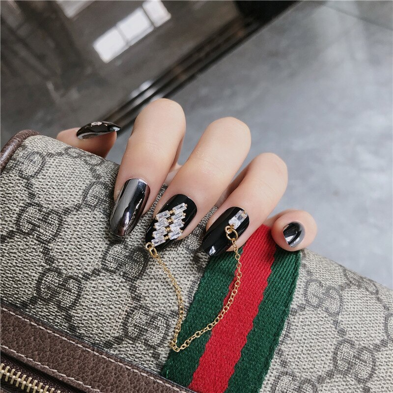 24 stuks verwijderbare zwarte zilveren nepnagels punk zirkoon vergulde ketting nagelverlenging glanzende afneembare meisjes nagelkunstdecoratie