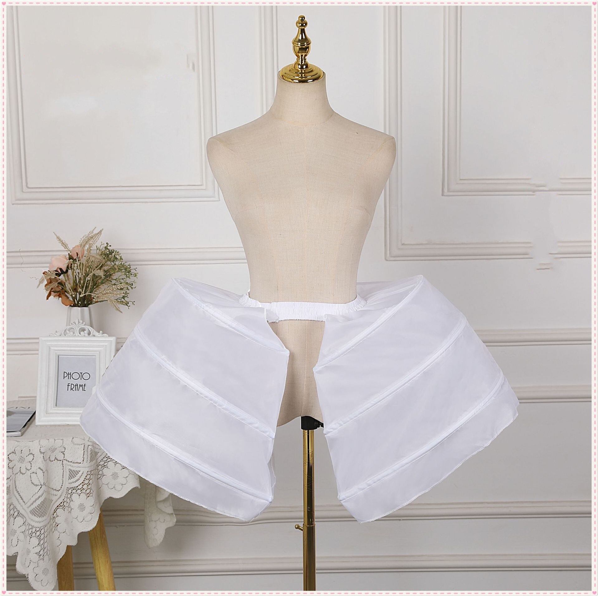 Rokoko Stil Klassische Elegante Krinoline Alte Rom mittelalterlich Oval Bankett Kurze-Länge Bilateralen Krinoline