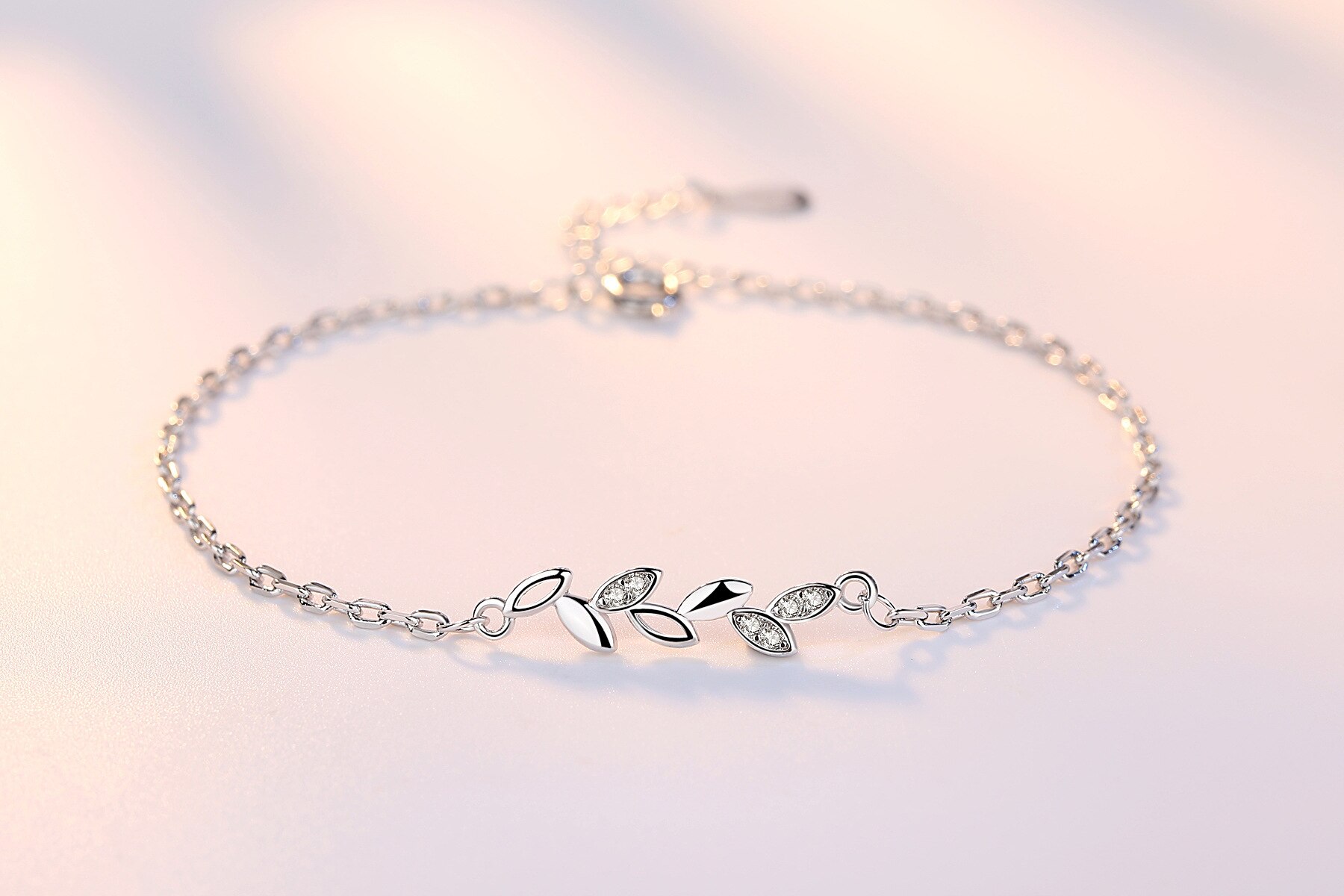 femmes Bracelet 925 en argent Sterling compagnon chanceux feuille argent bijoux Bracelet Version coréenne de directe