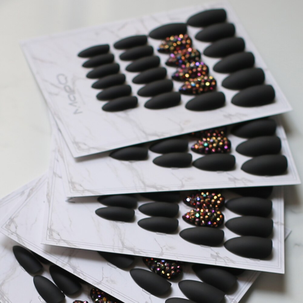 Fresco Nero Opaco Presse Sulle Unghie di cristallo di Bling Unghie artistiche unghie finte Falsi unghie naturali a spillo con Adesivi 24pcs Puro colore