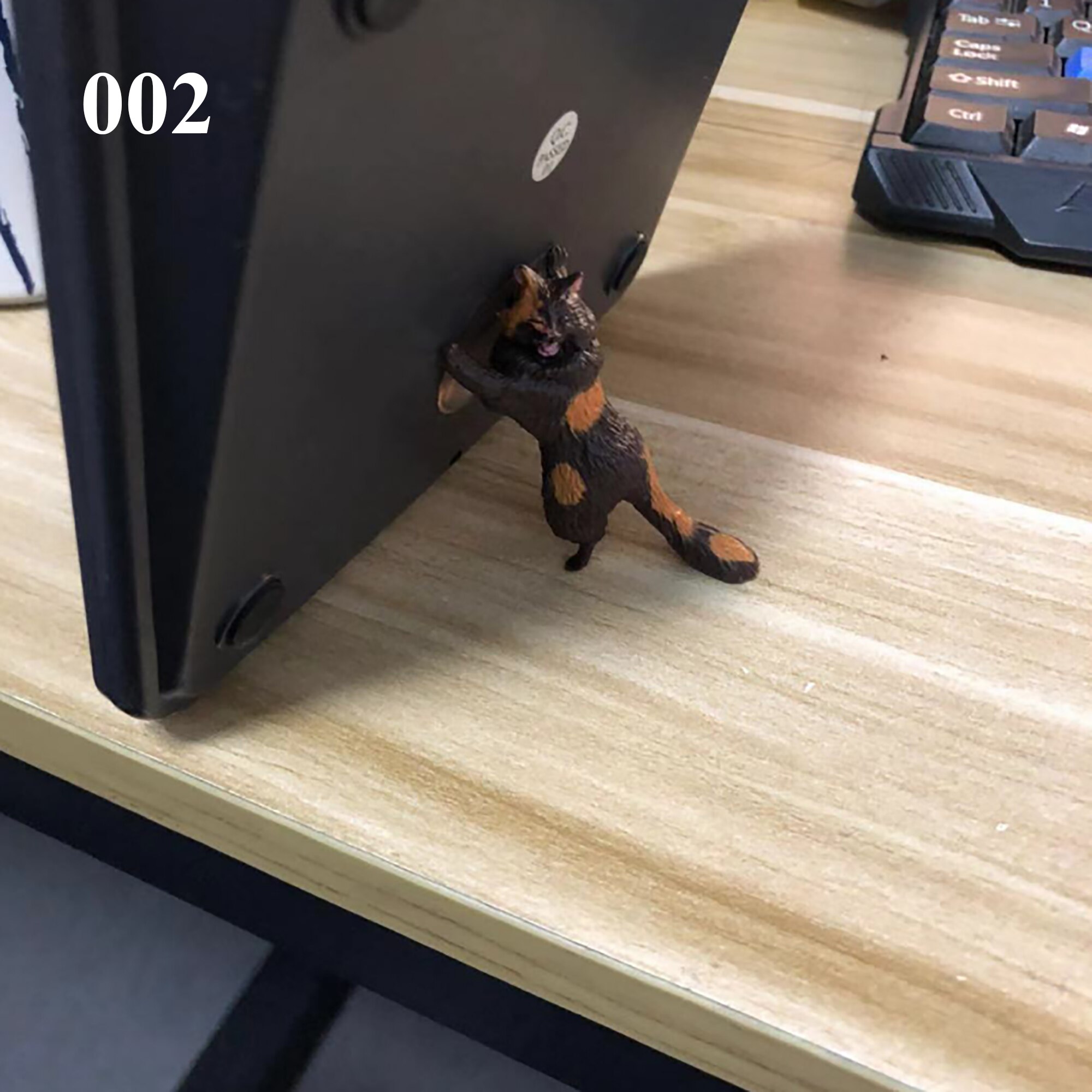 6pcs Small desk Suction Cup Mount Desktop sceen Stand Tablets holder Desk Sucker Animal phone screen Holder: 002 cat