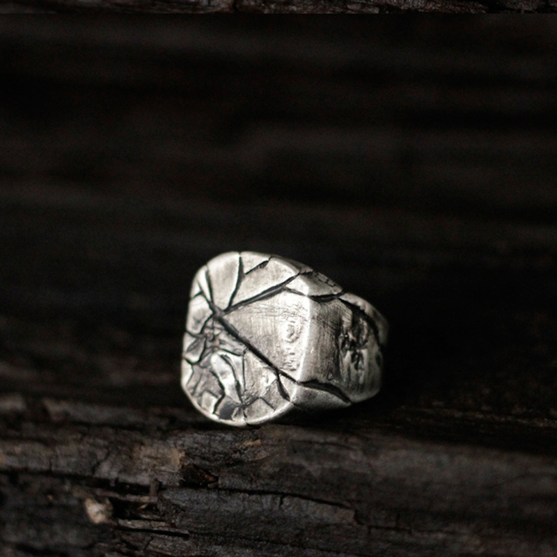 Anillo grande Retro Cracking Rock para hombre, Color plateado, anillo gótico Punk, joyería hecha a mano, accesorios de motorista, dominante para hombre