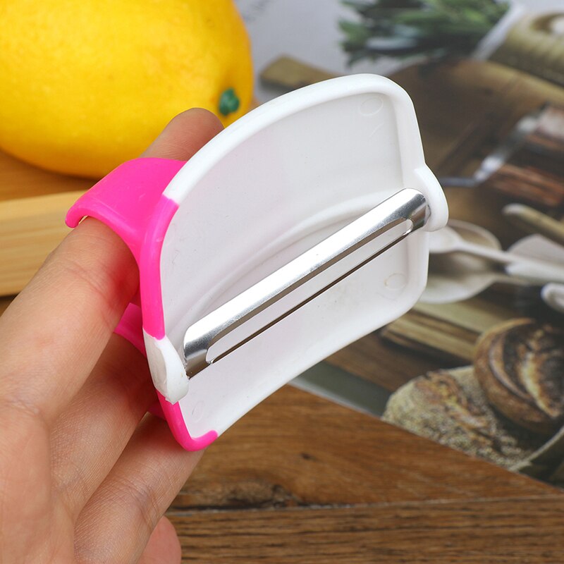 1 Finger Held Palm Peeler Easy Hold Kitchen Gadgets Vegetable Fruit Slicer Peeler Durable Kitchen Accessories