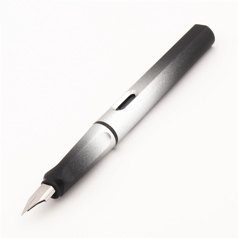 Beautiful ink pens Luxury 666 Colours Student Office Stationery Fountain Pen: WHITE / EF