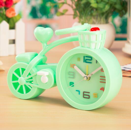 motorcycle bicycle retro train alarm clock student home desktop decoration Alarm Clocks favor: bicycle green