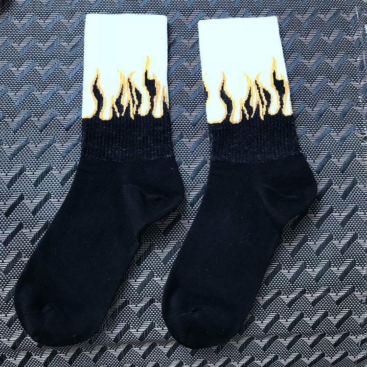 Unisex Flame Black White Yellow Fire Sokken Novelty Hip Hop Harajuku Socks Skateboard Calceines Mujer Street Skarpetki Socks: Black