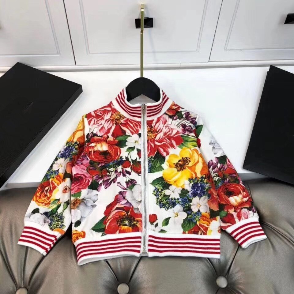 20 invierno abrigo con cremallera de estilo europeo para niños con pantalones estampado de flores conjuntos de dos piezas ropa de alta gama para niños
