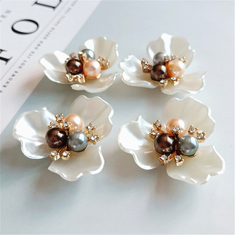 10pcs/ lot Craft Pearl Three-dimensional Flower Buttons Round Cluster Flatback DIY Wedding Embellishment Garment Decoration