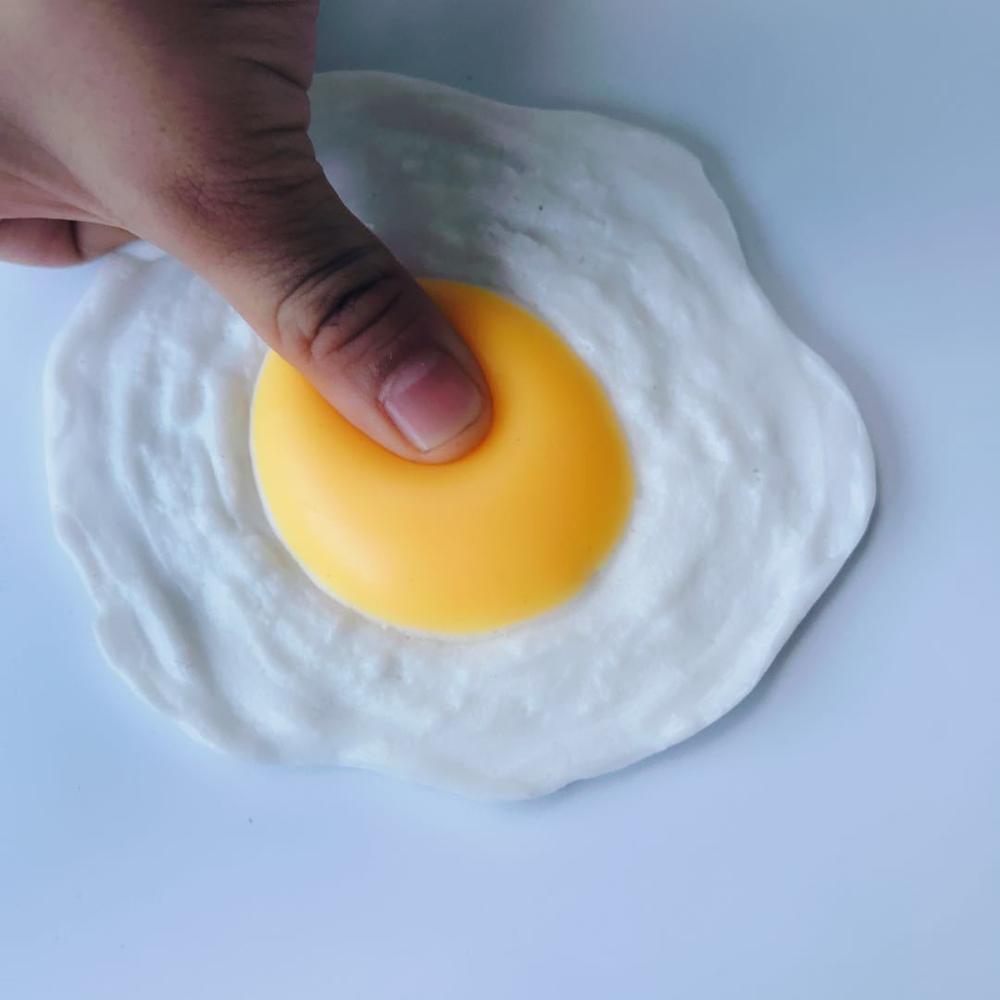 Divertido huevo frito realista aliviar el estrés juguetes Omelette Anti-estrés adultos niños juguete de curación alivio de presión