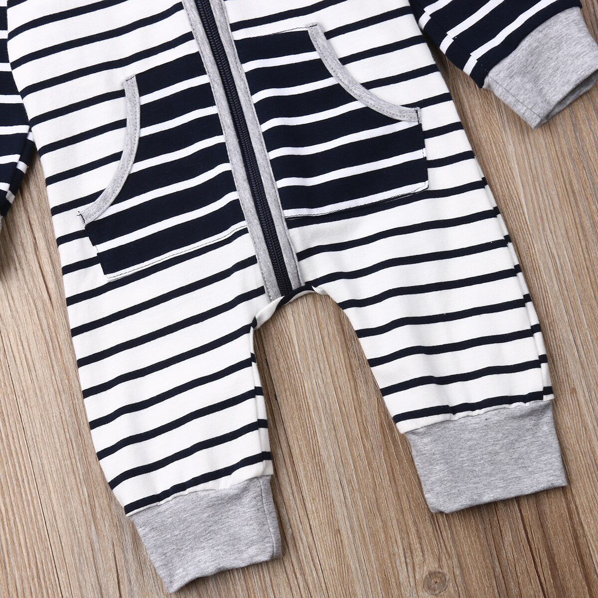2019 Molla Del bambino di Autunno Vestiti Del bambino Del bambino Del Capretto Del bambino Ragazzi A Righe con Cappuccio Pagliaccetto Tuta con Cappuccio Vestiti Tasca patchwork Abiti