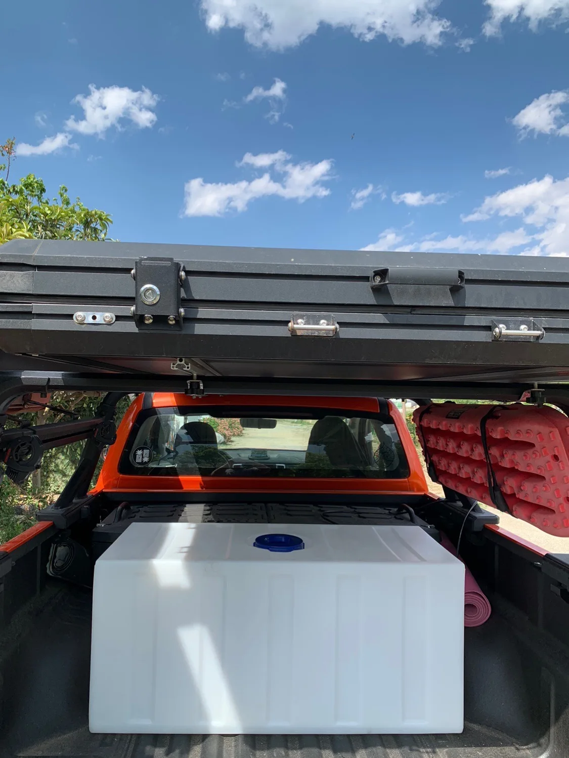 RV Horizontal 100L Car Mounted Water Tank, Plastic Diesel Transport Bucket,Thickened PE Fresh Water Container For Campers Boat