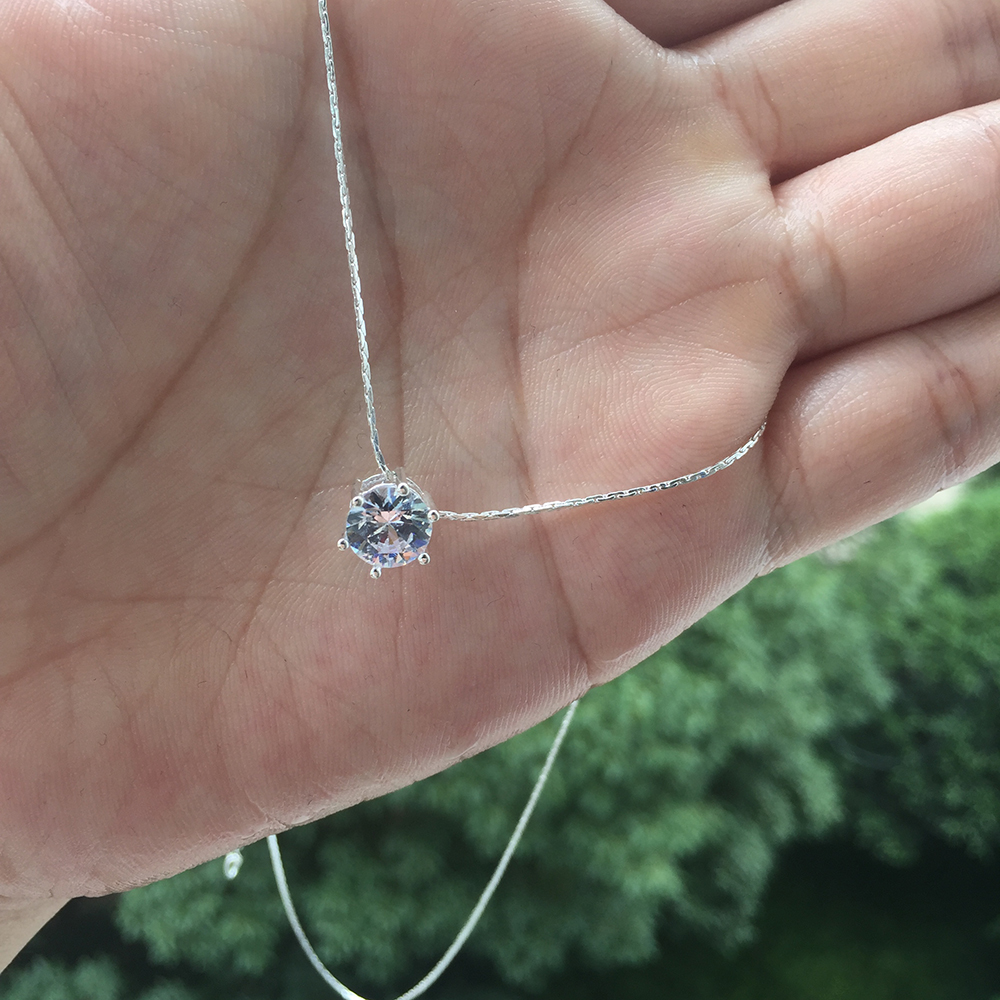 Collana semplice con ciondolo con strass in zircone di cristallo alla moda per le donne Fascino in oro bianco con catena a clavicola Collana da sposa: Oro scuro