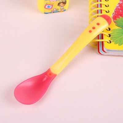 3 Kleuren Baby Lepels Temperatuur Sensing Lepel Voor Kinderen Babyvoeding Siliconen Lepel Peuter Gebruiksvoorwerpen Baby Gadgets: 1pcs Yellow Spoon