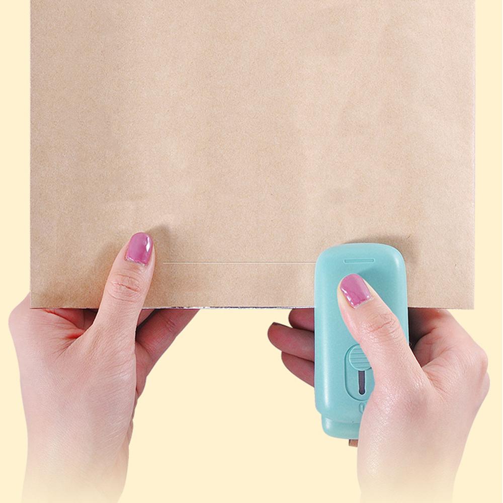 Matpaket värmeförsegling handhållen värmeförsegling batteridriven snackspåsförslutare 2- i -1 snabb återförslutare med ett infällbart blad