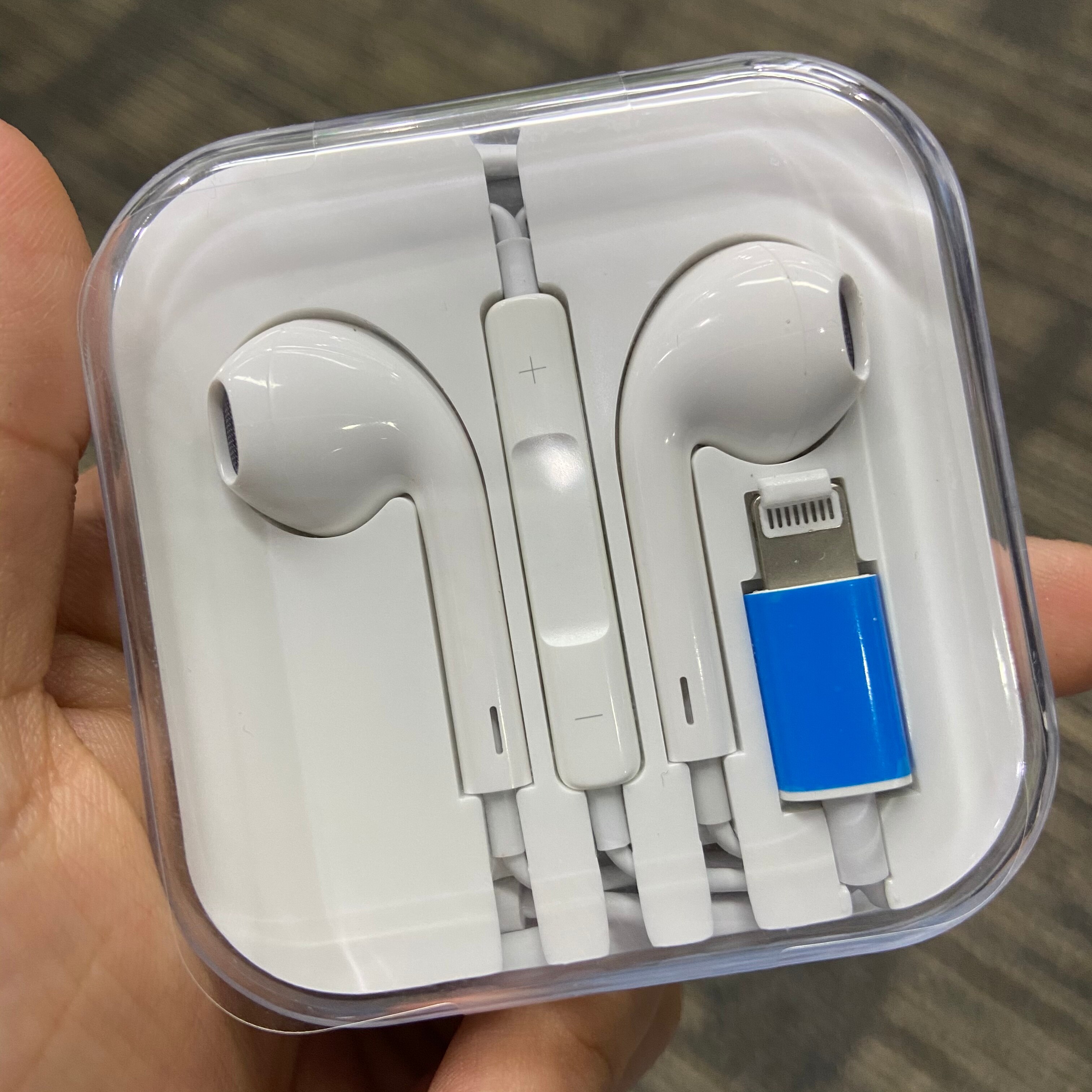 Wire Earbuds For IPhone SE Stereo Earphone with Microphone Bluetooth Earphone for IPhone 7 8 Plus X XR XS Max 11 Headset