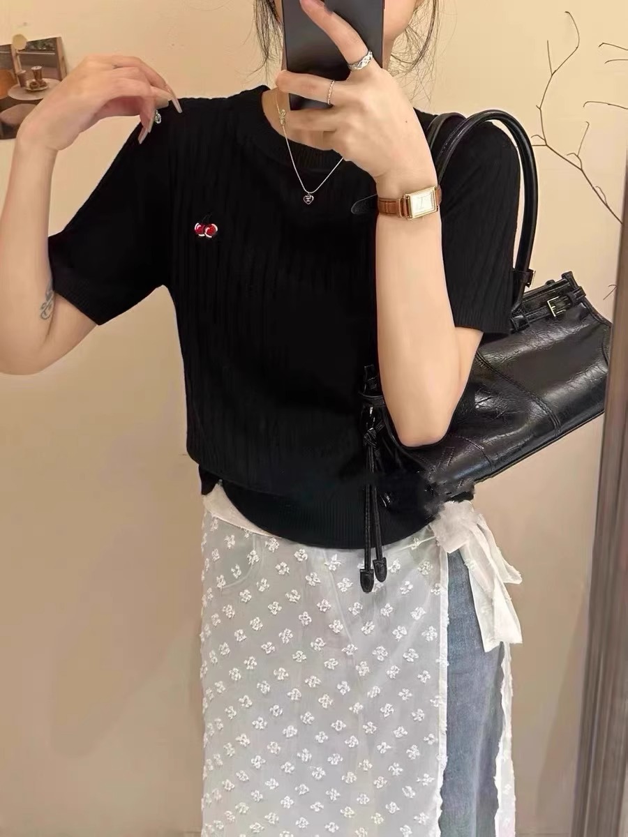 Camisola de caxemira bordada cereja feminina, manga curta, gola redonda, meia manga fina, camiseta de verão, estação europeia