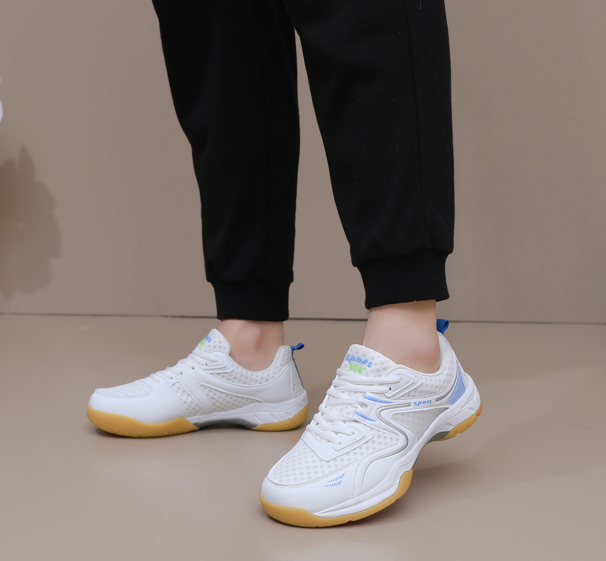 Badmintonschoenen voor dames en heren, antislip, slijtvast, schokabsorberend, ademend, lichtgewicht, geschikt voor training en vrijetijdssporten.: 42