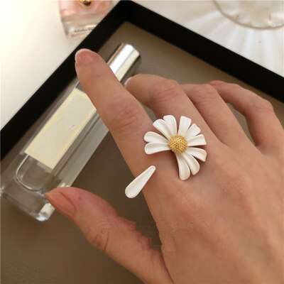 AOMU corée chaude petite marguerite fleur anneaux ouverts pour les femmes blanc peinture bague de mariage bijoux de: 1