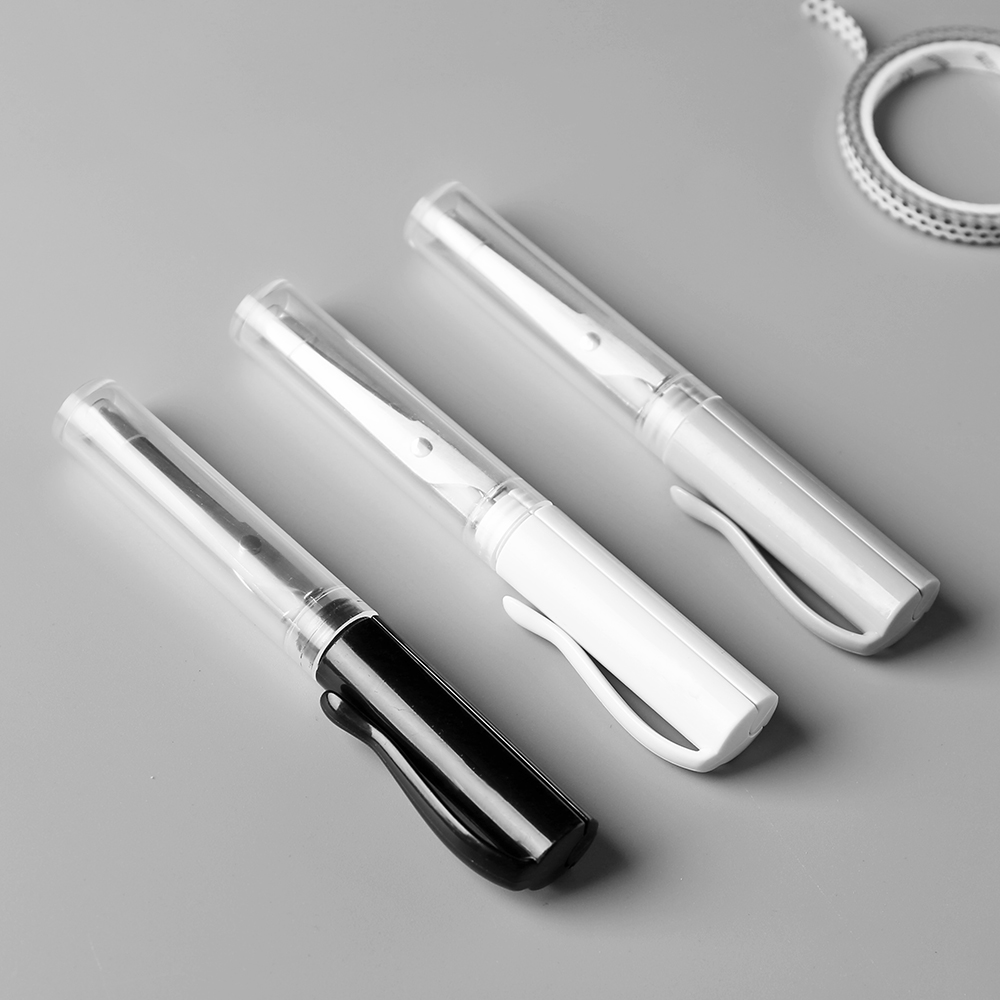 Stilige og enkle sakser i pennstil, elevene bærer bærbare minipenn-type håndkuttet kontorpapir