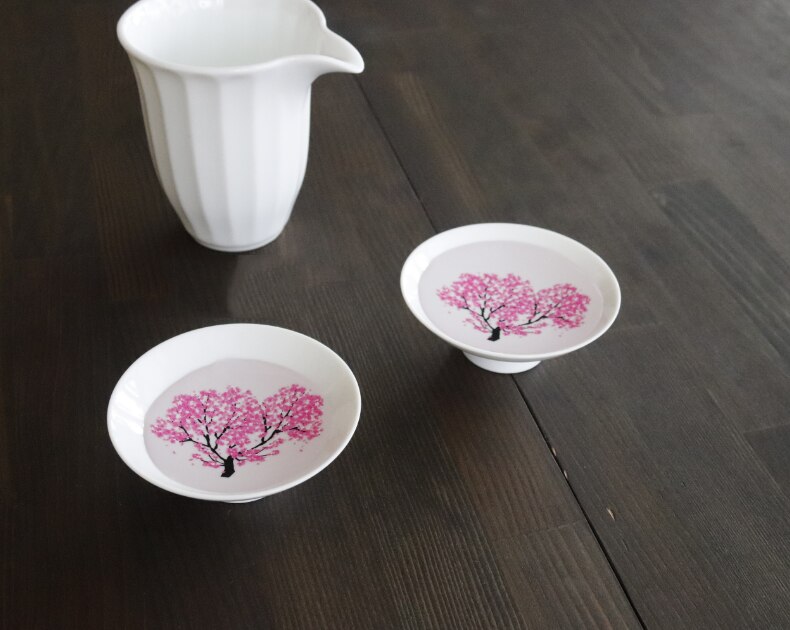 Japansk stil körsbärsblomma plommon blomma sake kopp vattenfärgad missfärgning kopp skål keramik vitt vin persikoblommande kopp