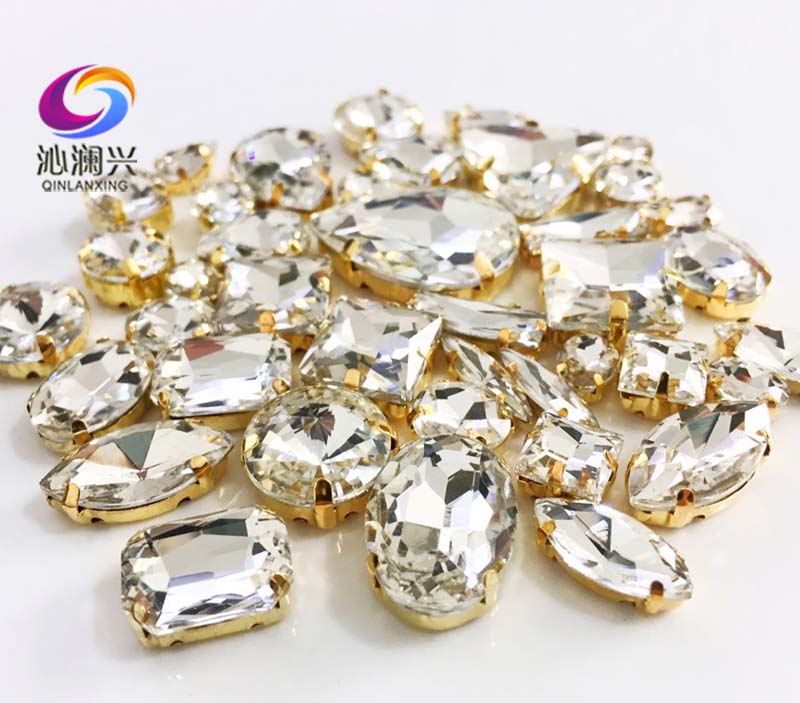 Fabrikssalg guld bund hvid 3d top krystal glas sy på sten, mix størrelse klo rhinestone diy/smykke tilbehør 58 stk/pak