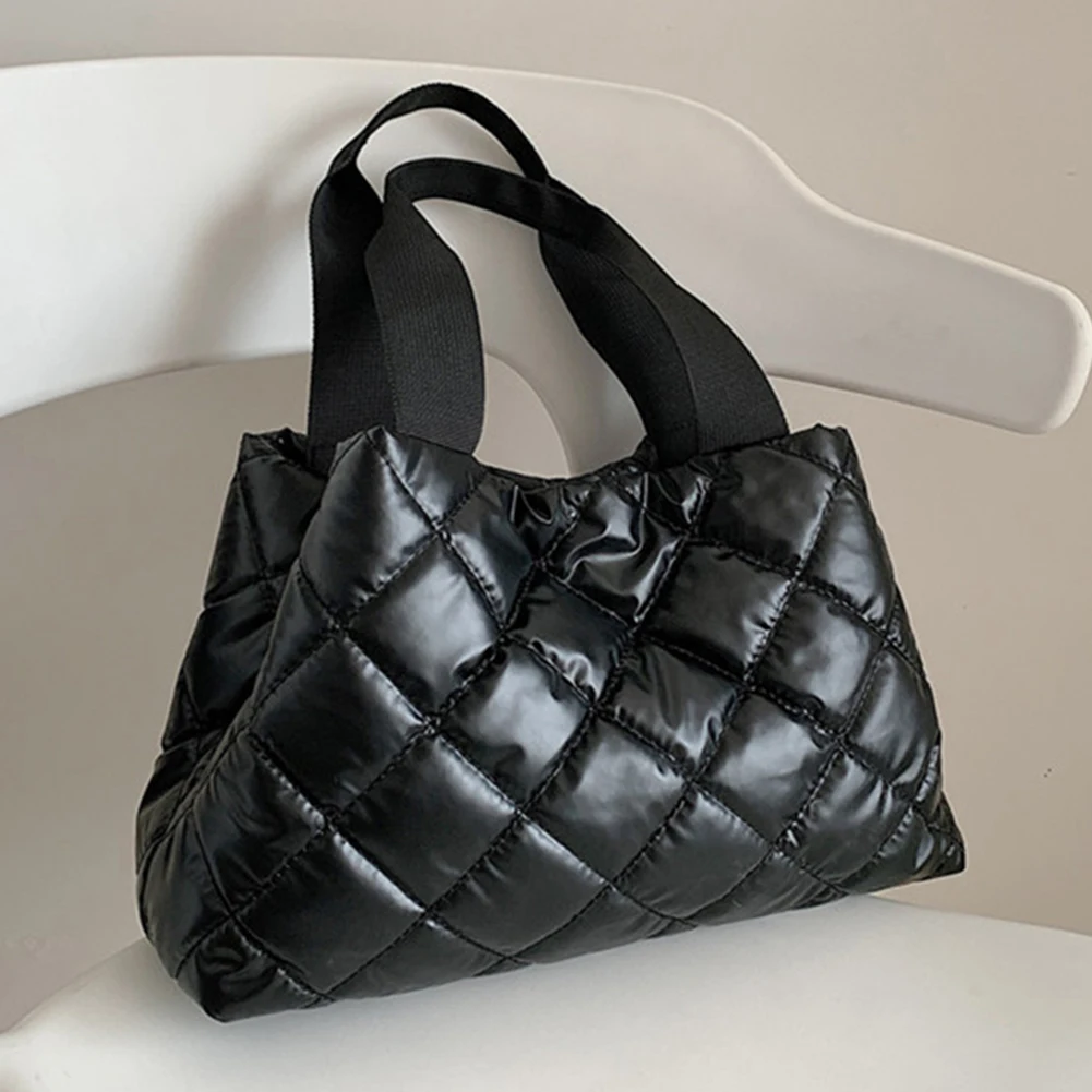 Puffer Schoudertas voor Vrouwen Dons Katoen Gevoerde Draagtas Bubble Handtas Portemonnee Grote Shopper Tas Gewatteerde Cloud Top Handtas: Black