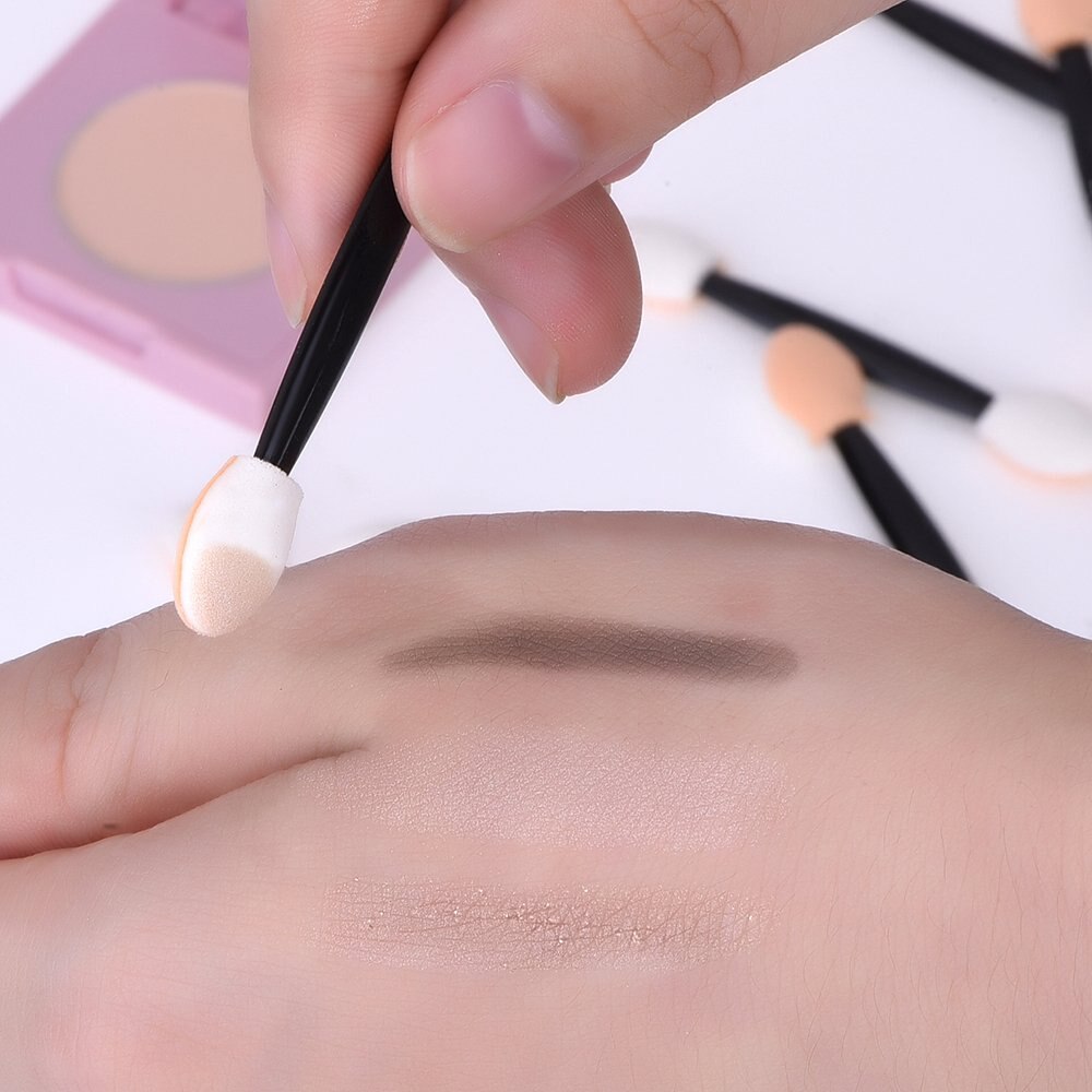 100 stk engangs øjenskygge børste dobbeltsidet svamp nylon sæt &amp; kits øjenskygge børster makeup kosmetisk applikator