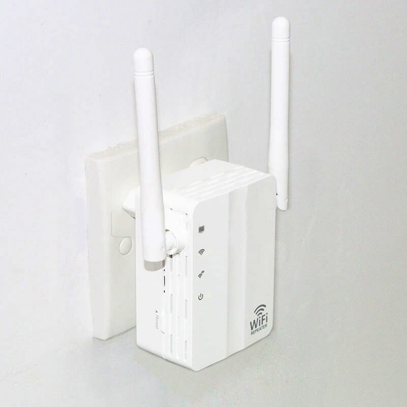 2.4Ghz 300m WiFi Wireless Range Extender Router Repeater Network Signal Booster EU plug