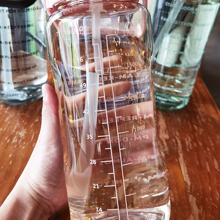 2L Sport Water Fles Met Stro Draagbare Grote Capaciteit Flessen Water Fitness Bike Cup Zomer Koud Water Kruik Met Tijd marker