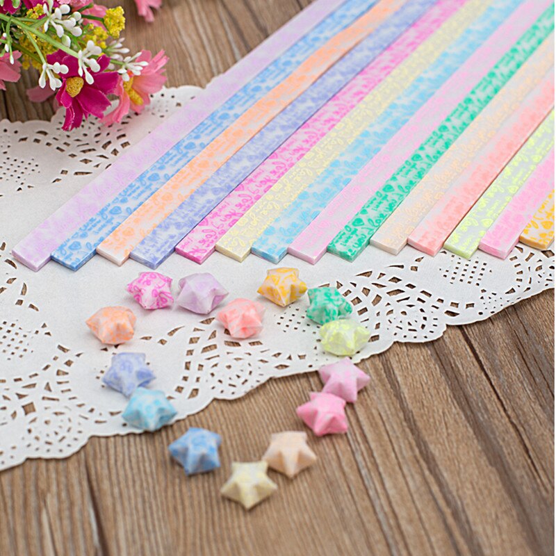 30 st lysande lyckostjärna papper vikta origamipapper gör önskestjärnor diy födelsedag jag älskar dig quilling dekorationspapper