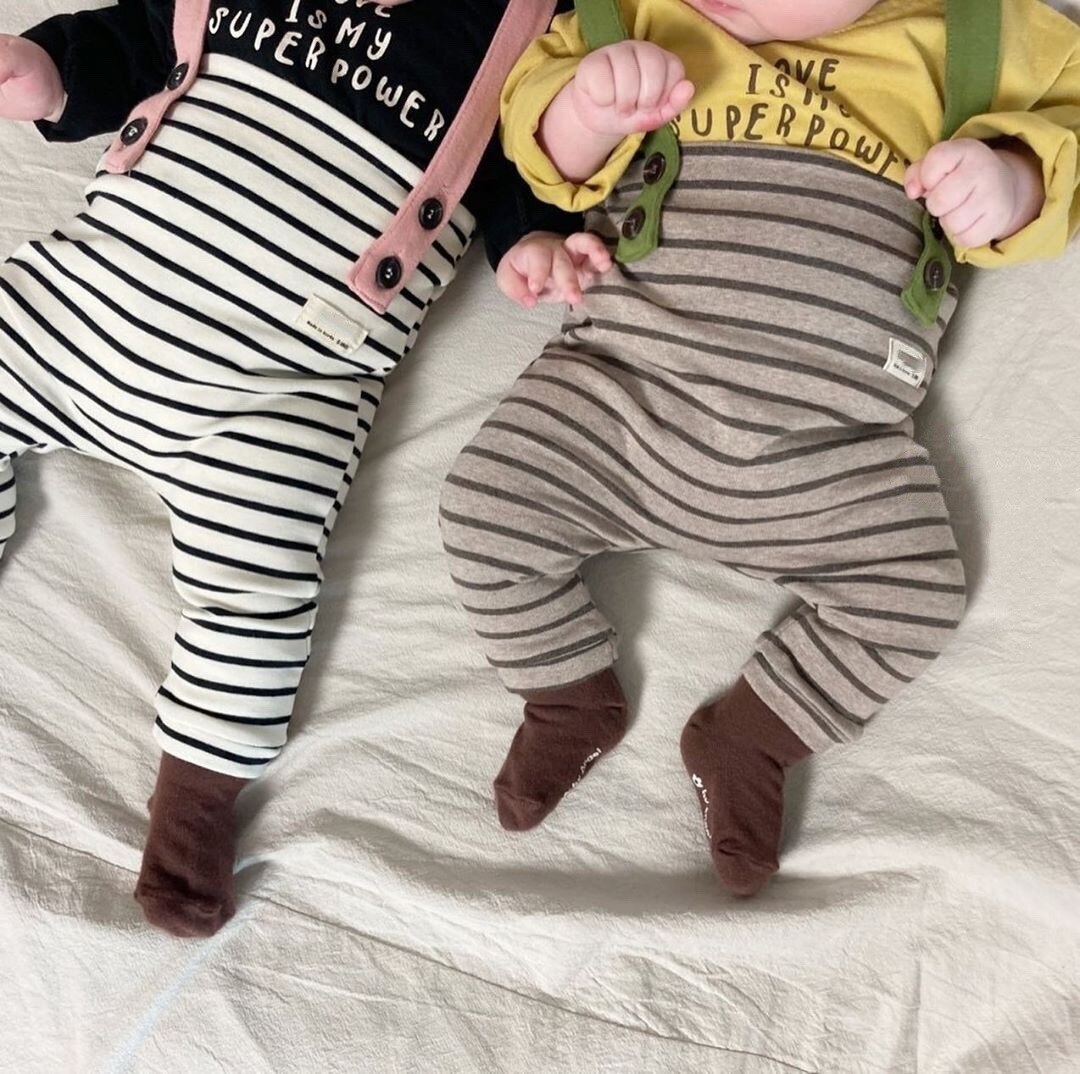 Tute per neonato tute 2022 primavera nuovi neonati neonati pantaloni per bambina vestiti per bambini a strisce marroni neri per 0-24M