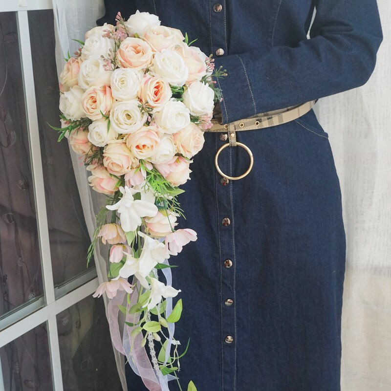 Foss bukett bryllup blomster fersken rosa korall hvit fleur rose blonder teardrop brude bryllup bukett til bruden mariee: Med rosa bukett