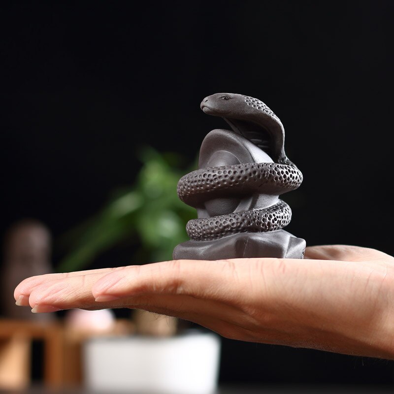 Zwarte Thee Huisdier Snake Standbeeld Yixing Chinese Kung Fu Thee Set Accessoires Boutique Decoratie Ambachten Geluk Decor Standbeeld
