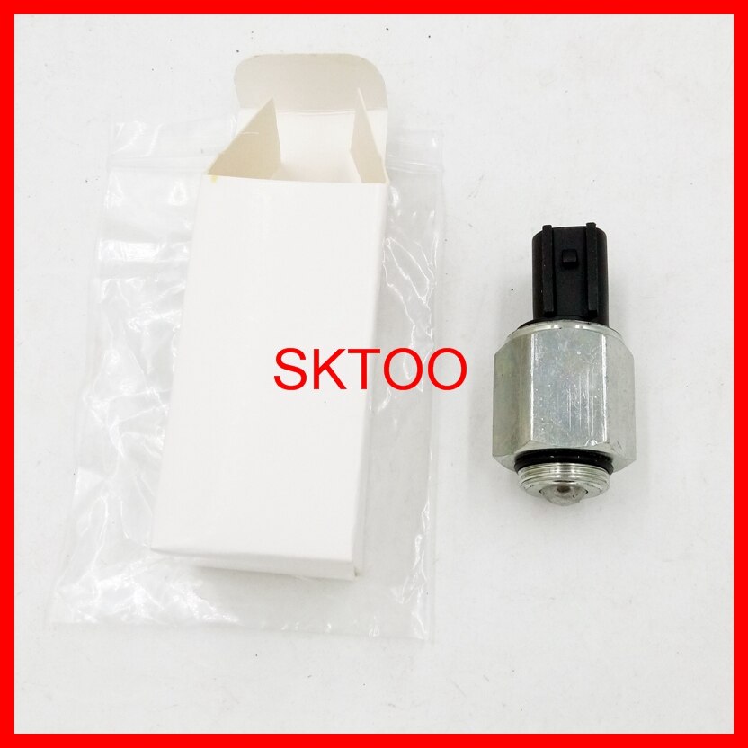 Car Reversing Reverse Light Switch/Back-up switchFor Ford Cougar/Focus/Mondeo/C-MAX/S-Max 1087523/XS4T-15520-AB