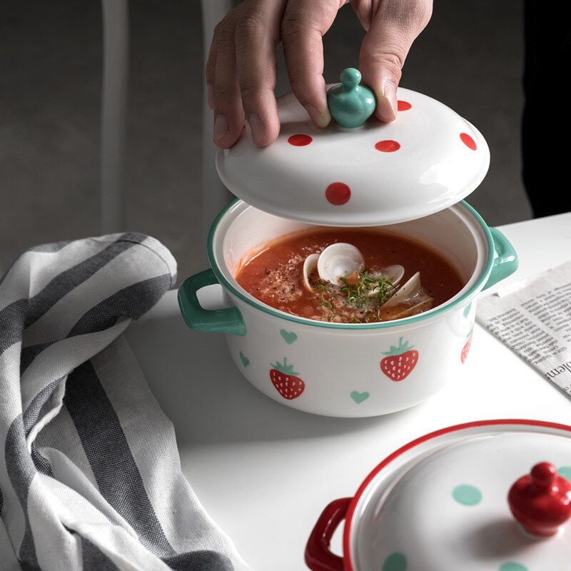 Strawberry Pattern Ceramic Bowl with Double Handles and Cover 700ml Noodle Bowl Soup Bowl Classical Style