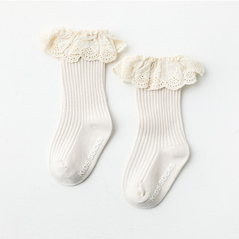 Calcetines de encaje de punto con flores para bebé, de algodón, de princesa, largos, antideslizantes: beige / 1-3Y