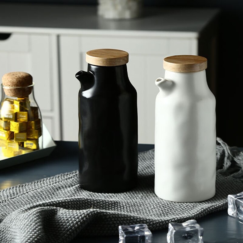 Kitchen Ceramic Sauce Pot Soy Sauce Pot Vinegar Bottle Household Soy Sauce Bottle Seasoning Bottle