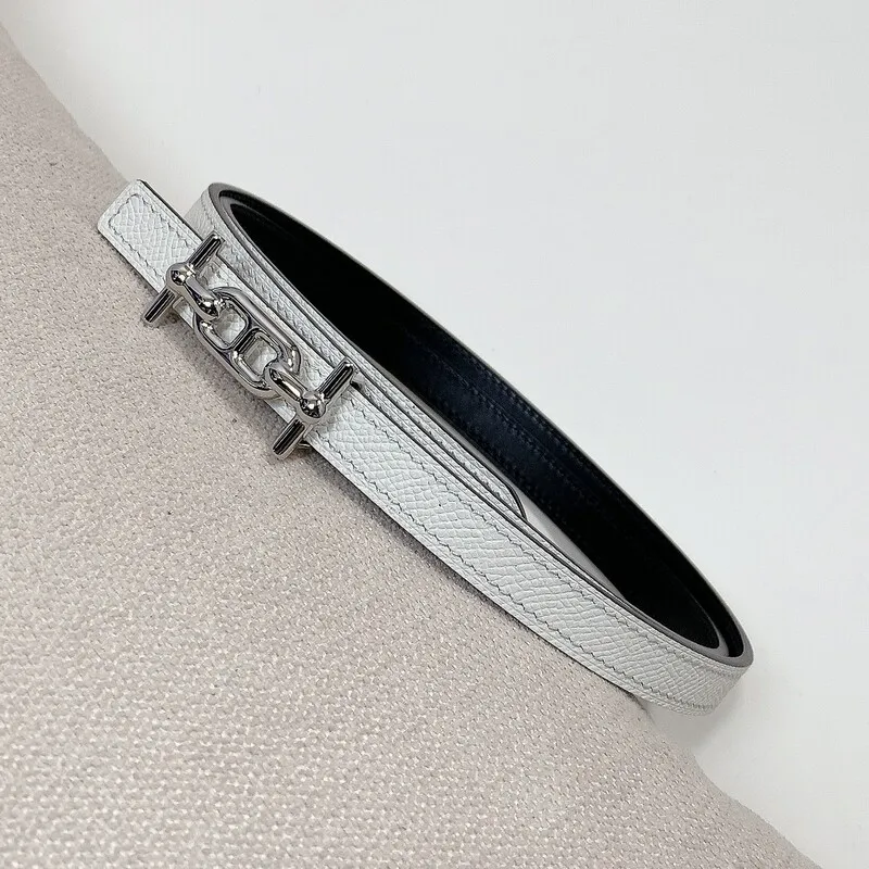 Cintura semplice in vita sottile da donna 1.3 strato a testa piena di grana di pesce con dovuto lati con cintura accessoria con fibbia scavata in acciaio