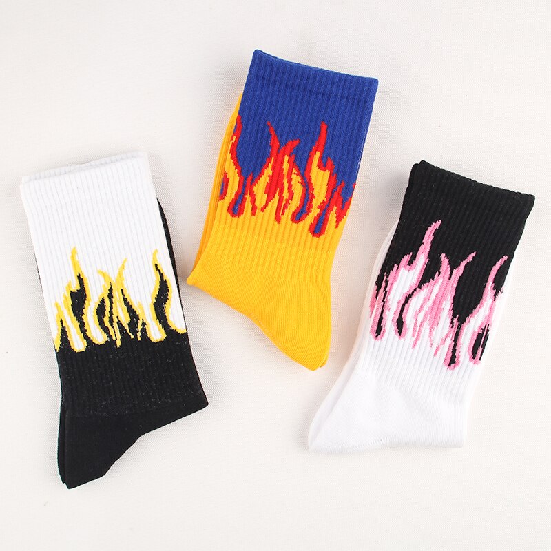 Unisex Flame Black White Yellow Fire Sokken Novelty Hip Hop Harajuku Socks Skateboard Calceines Mujer Street Skarpetki Socks