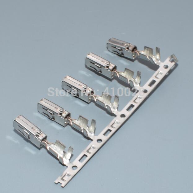 Shhworldsea 0.35 mm 2-2.5 mm 2 naaraspuolinen uros puristusliitin autolle, iso  j519 auton liitintä vw ,2.8mm- nastaiselle liittimelle: 100 kpl naaras