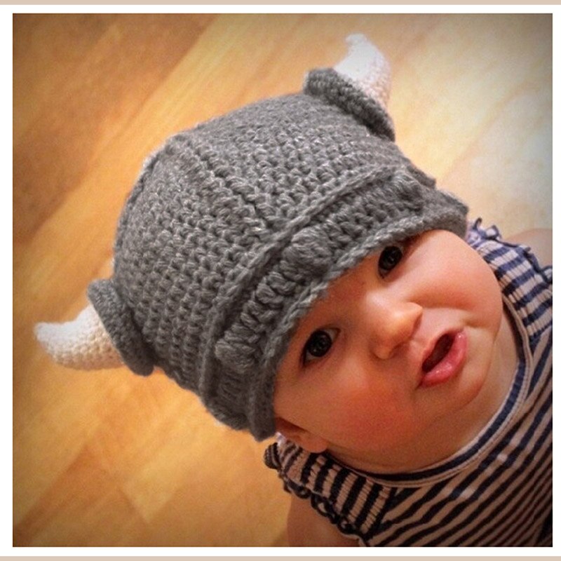 Gorro de invierno al Crochet con dibujos animados para niños, gorro de punto con cuernos de Vikingo, hecho a mano, de Navidad