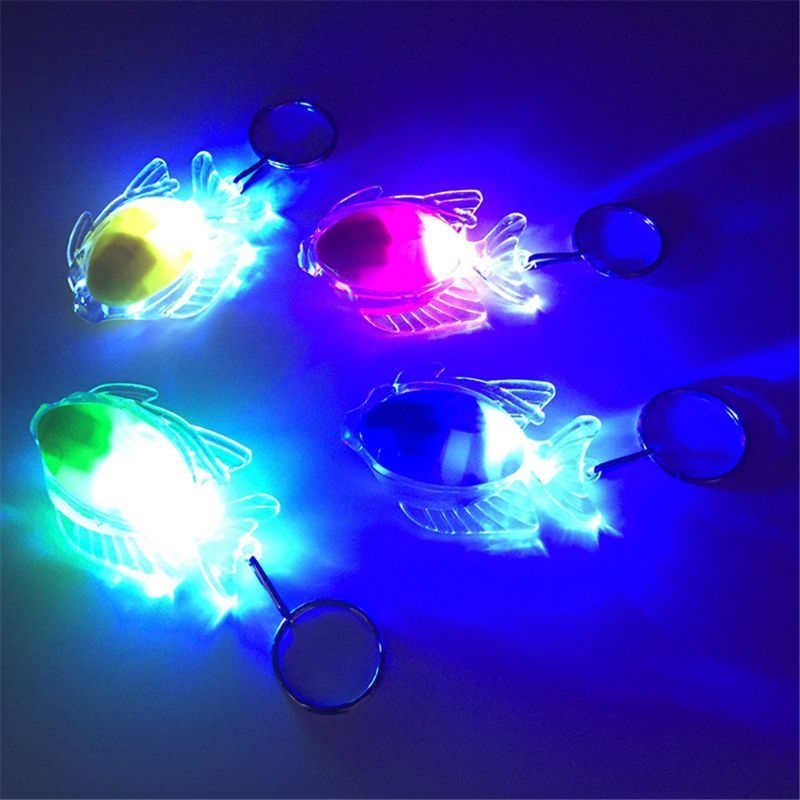 Llavero con luz LED en forma de pez Mini, juguete de que facilita a los niños juguete para bolso de artilugios colgantes, juguetes luminosos, de navidad