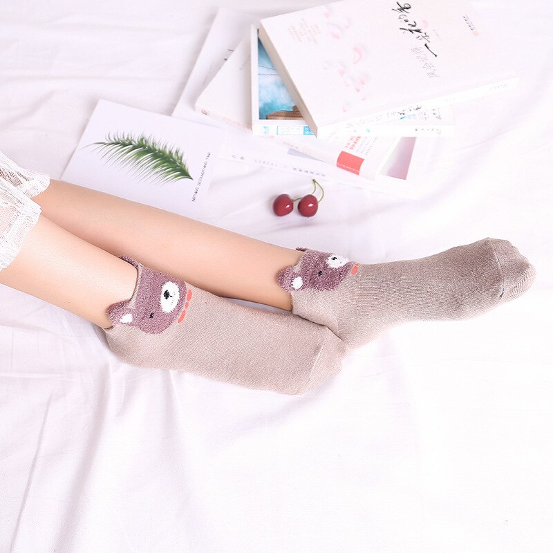 Calcetines tobilleros con estampado de personajes de dibujos animados para mujer, medias tobilleras con estampados, estilo Harajuku, Hipster, XG20, 1 par = 2 uds.